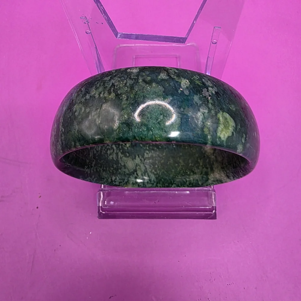 Estate Chinese Green Jade Wide Bangle Bracelet - Picture 2 of 9
